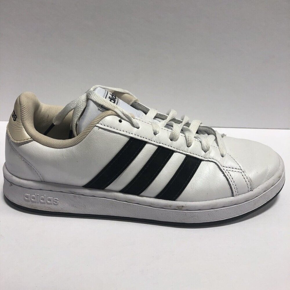 Adidas Women’s Grand Court Tennis Shoes White, Size 8M